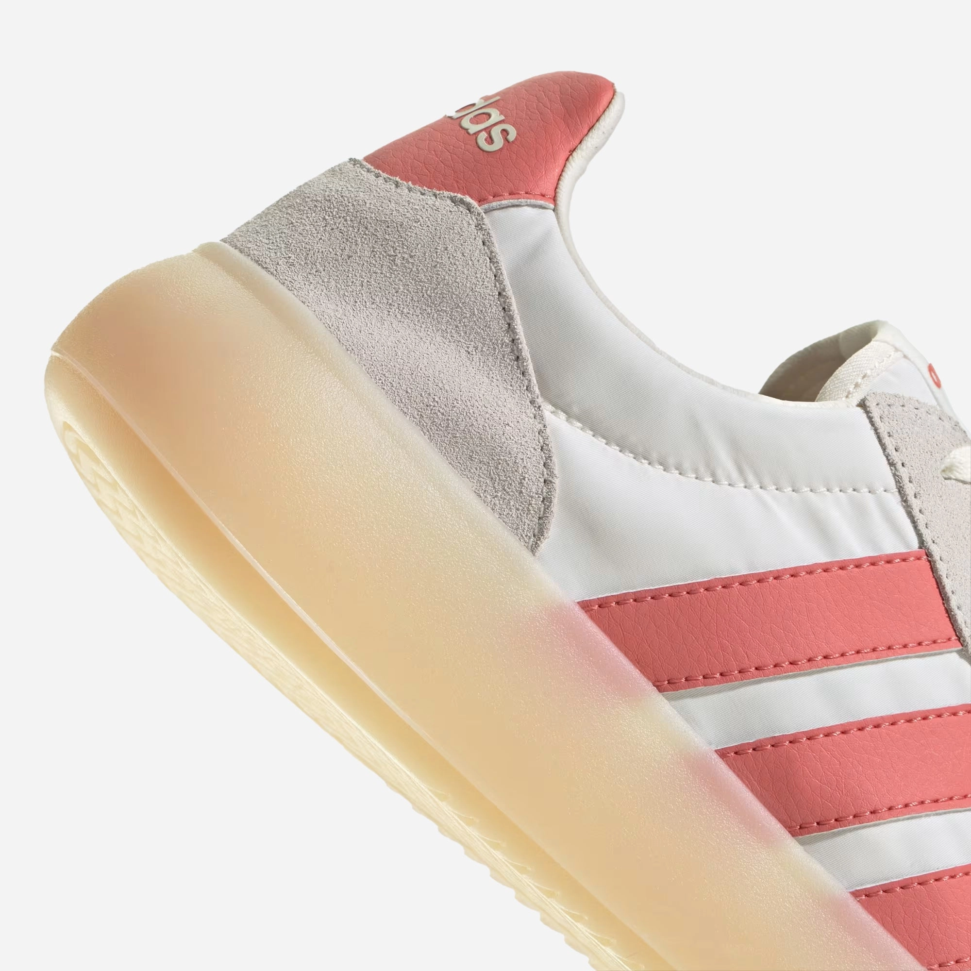 Adidas Originals | BARREDA DECODE { OFF WHITE/PRELOVED SCARLET/WARM VANILLA