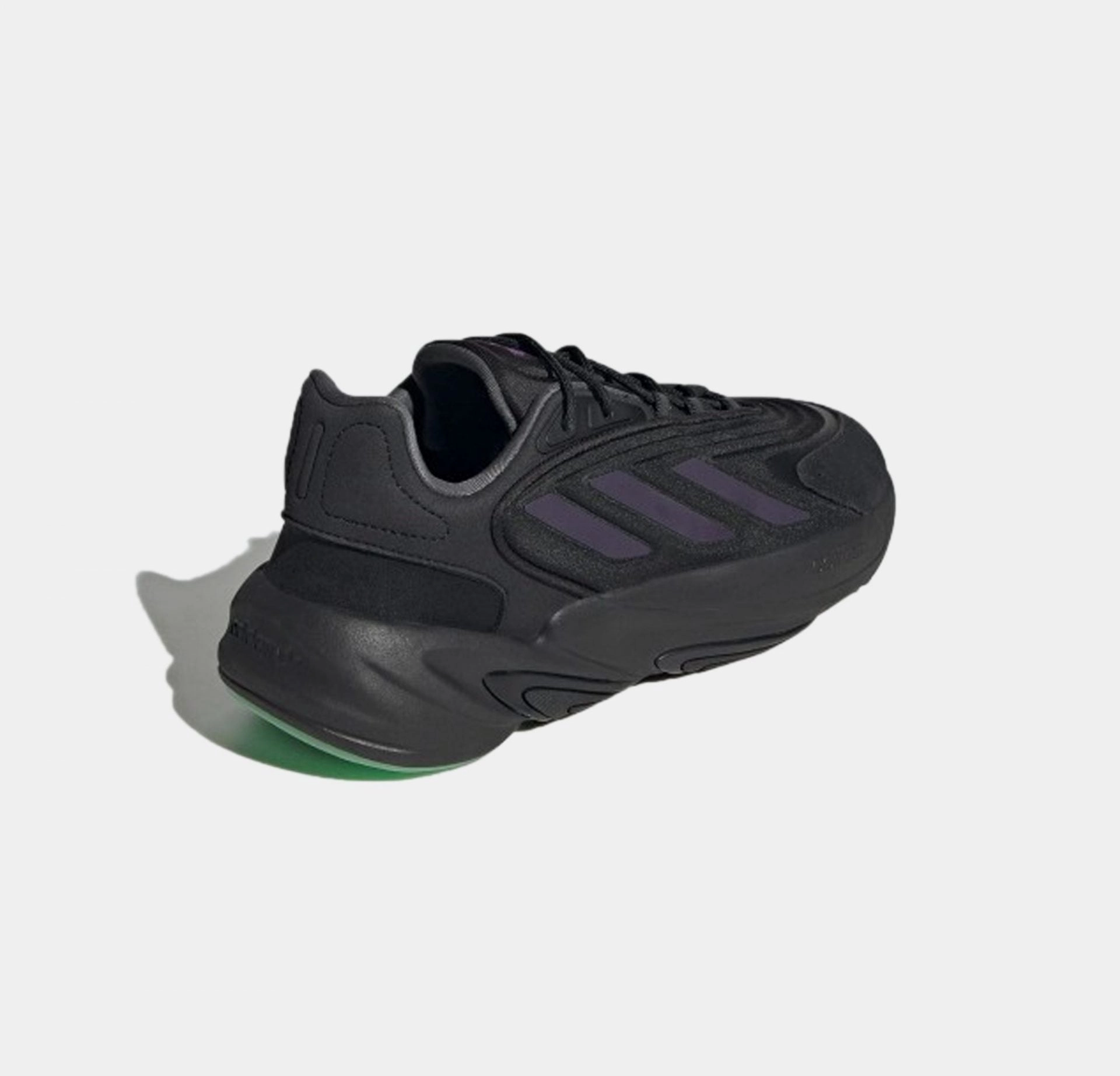 Adidas Originals | OZELIA  { CORE BLACK
