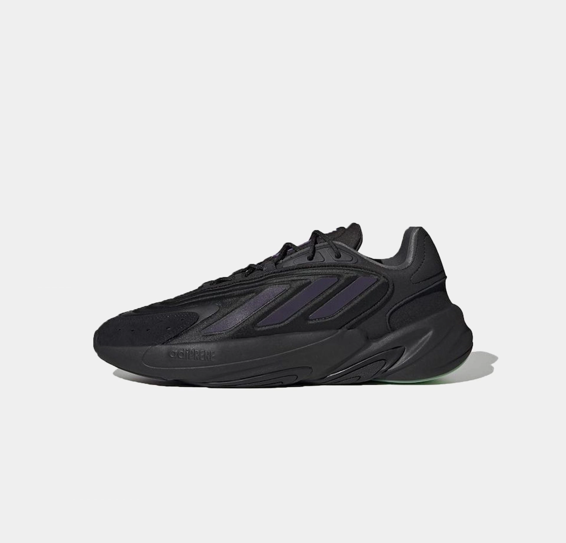 Adidas Originals | OZELIA  { CORE BLACK