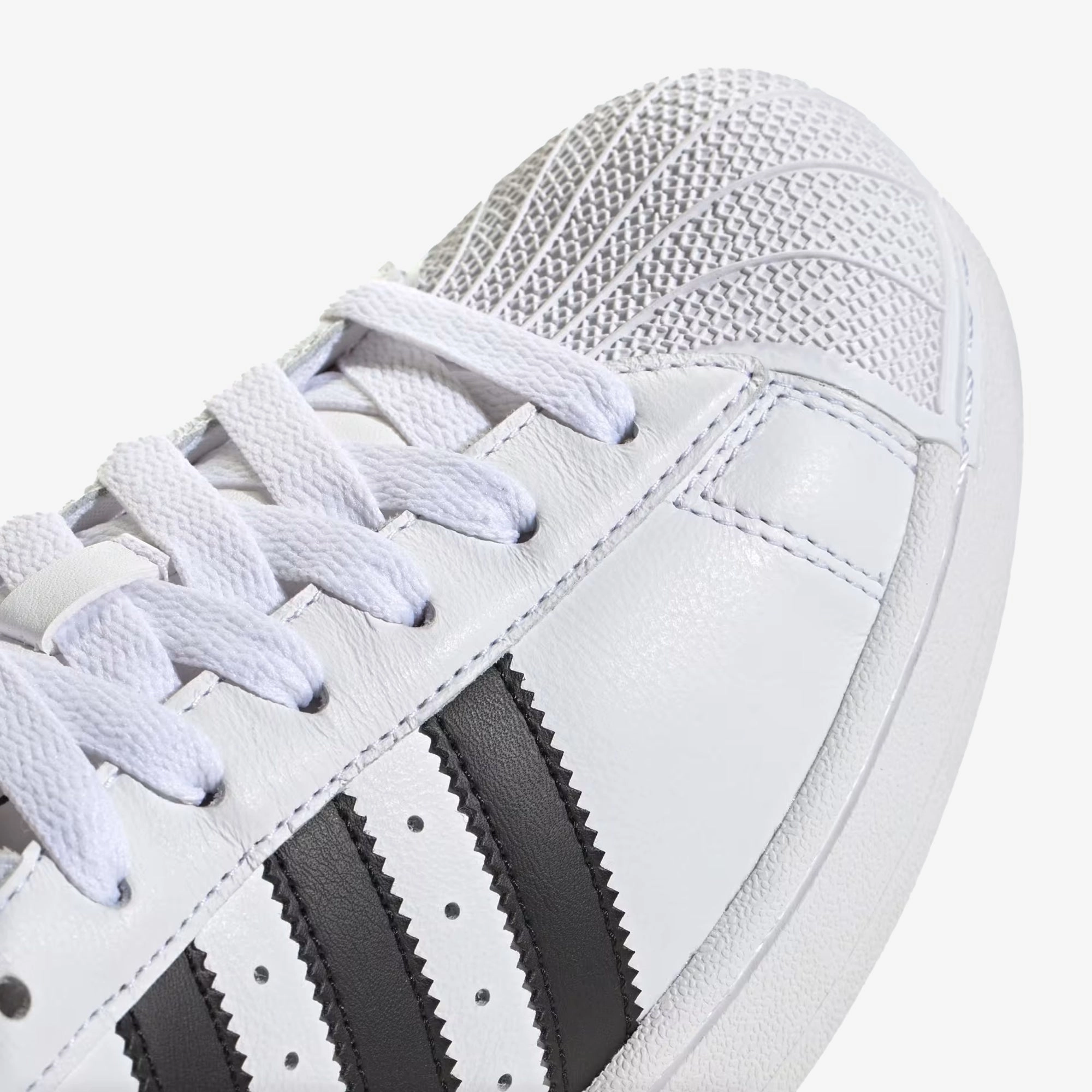 Adidas Originals | SUPERSTAR II { CLOUD WHITE/CORE BLACK