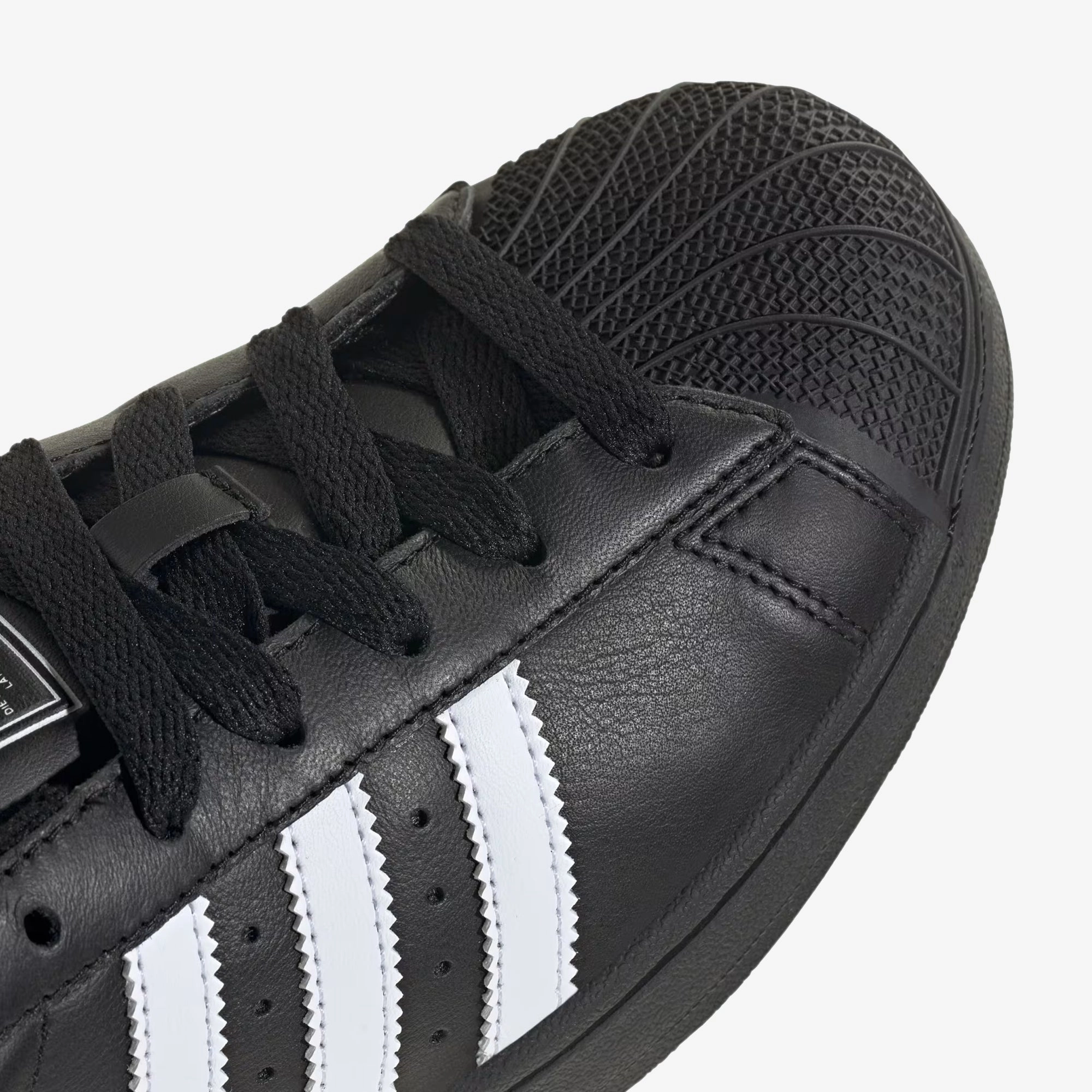 Adidas Originals | SUPERSTAR II { CORE BLACK/CLOUD WHITE