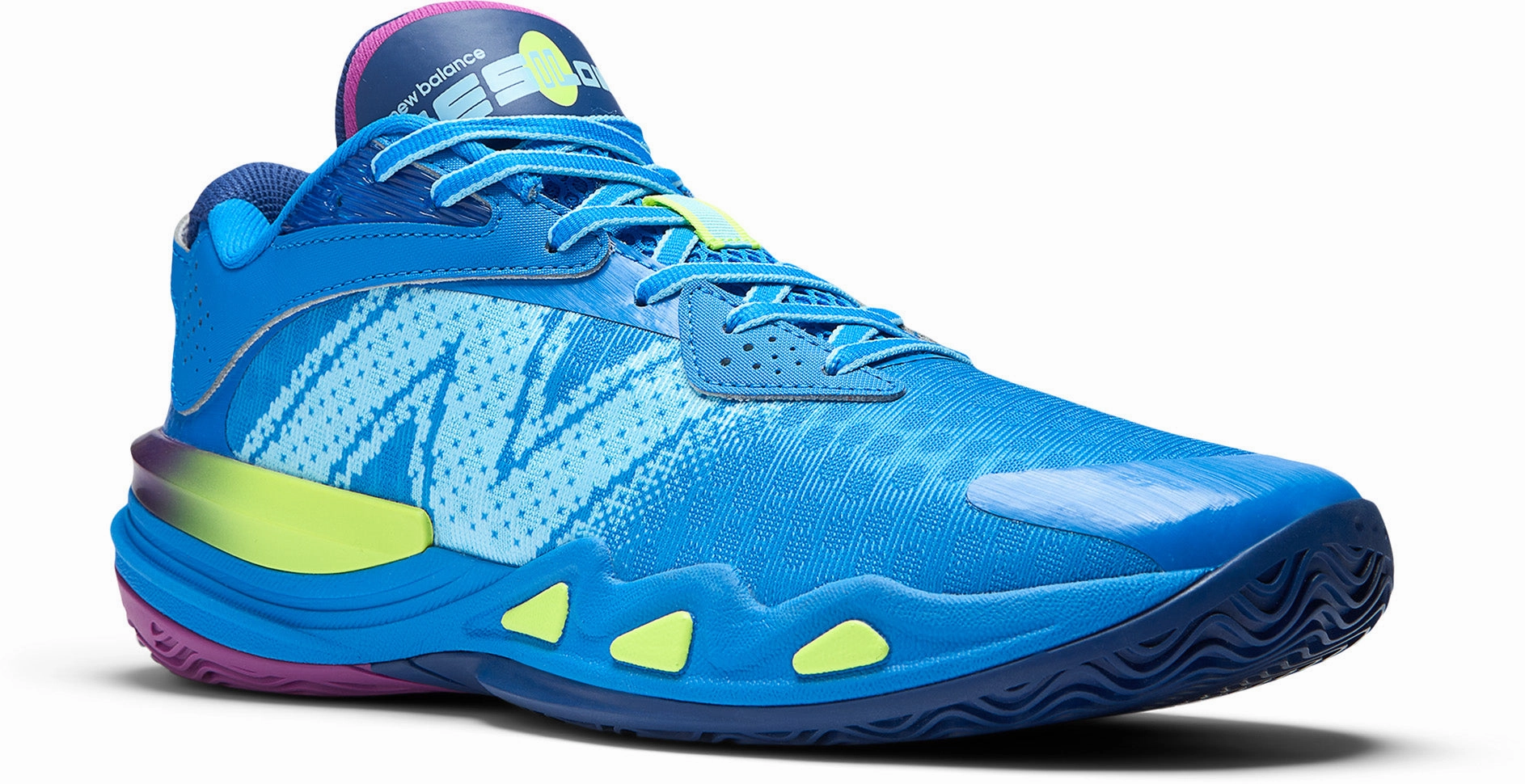Hesi Low V2 Men's Basketball Shoes (Width D)