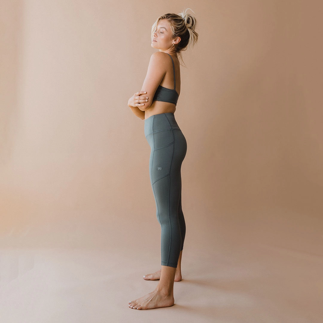Intention Flow 3/4 Leggings, Charcoal