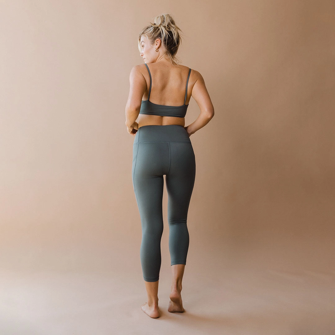 Intention Flow 3/4 Leggings, Charcoal