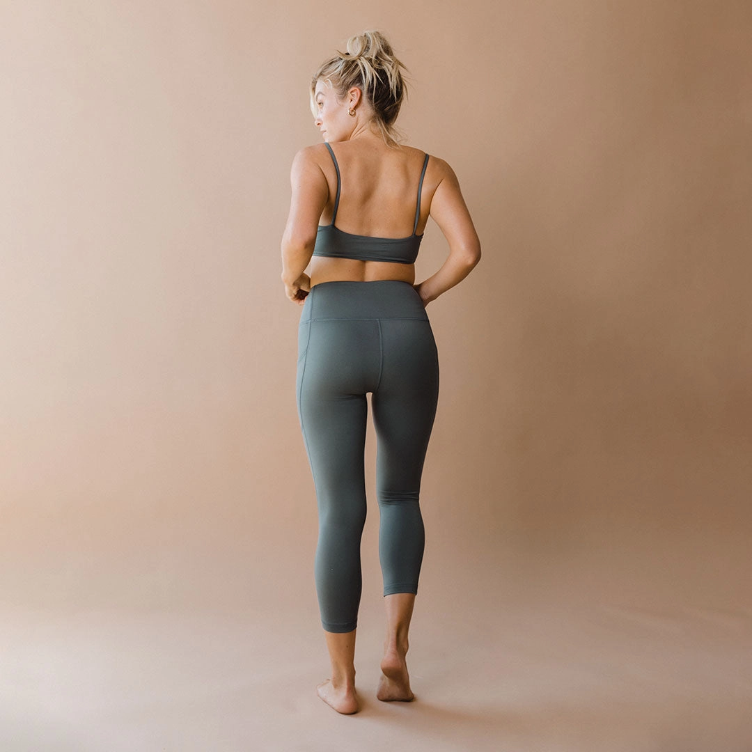 Intention Flow 3/4 Leggings, Charcoal