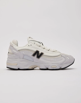New Balance 1000