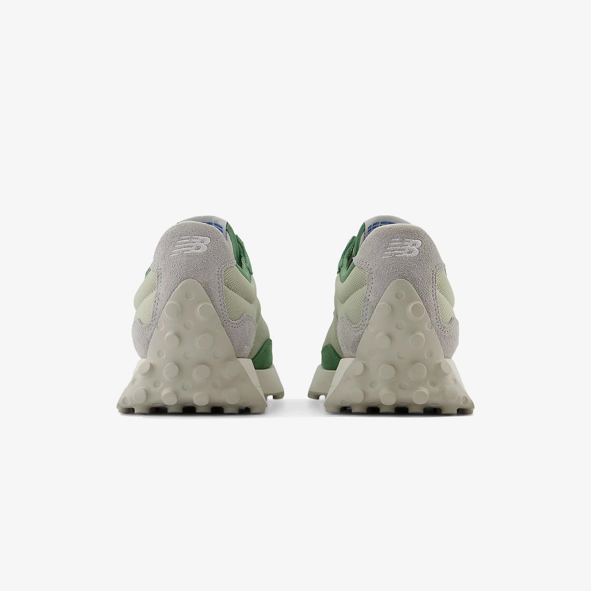 New Balance | 327 { GREEN