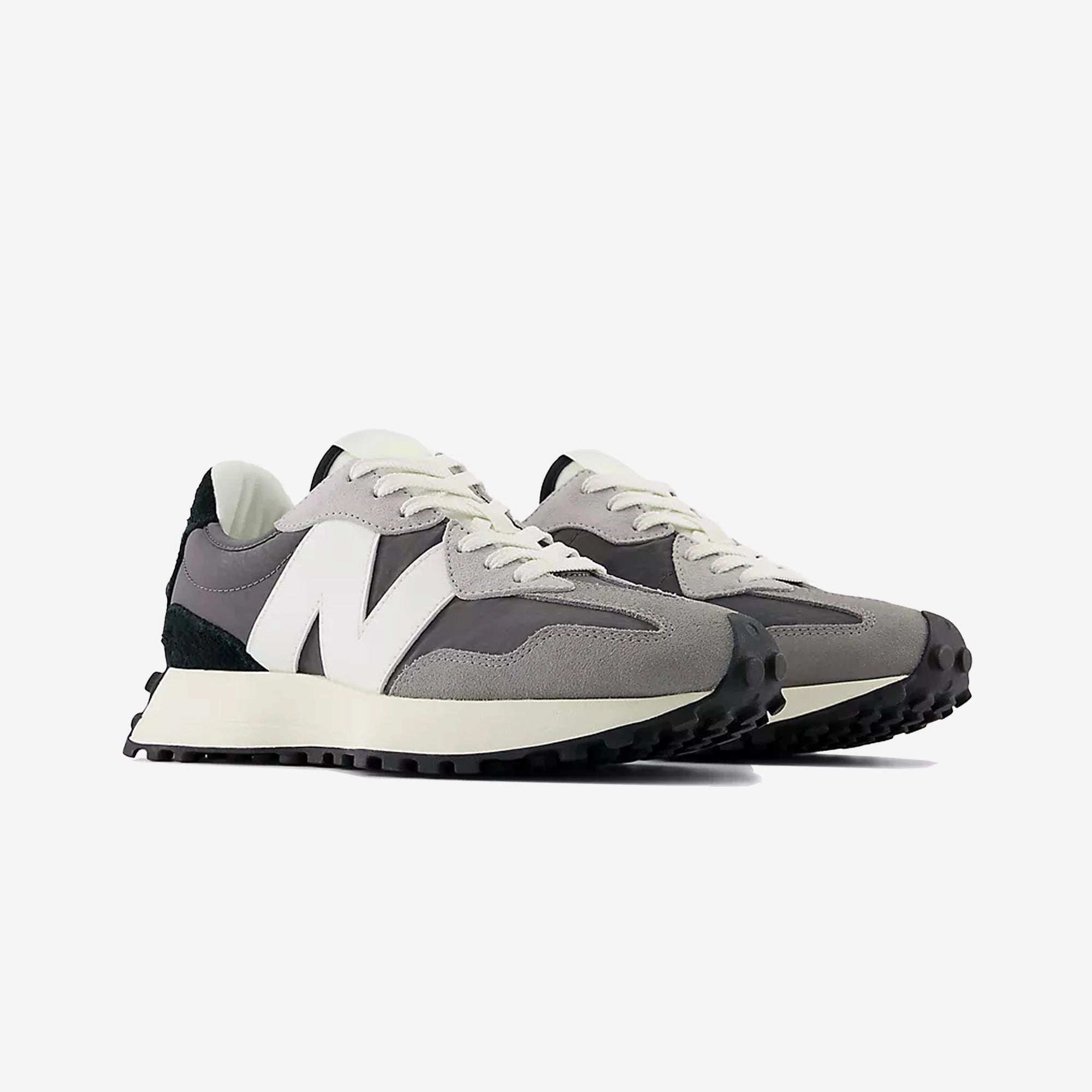 New Balance | 327 { WHITE/GREY