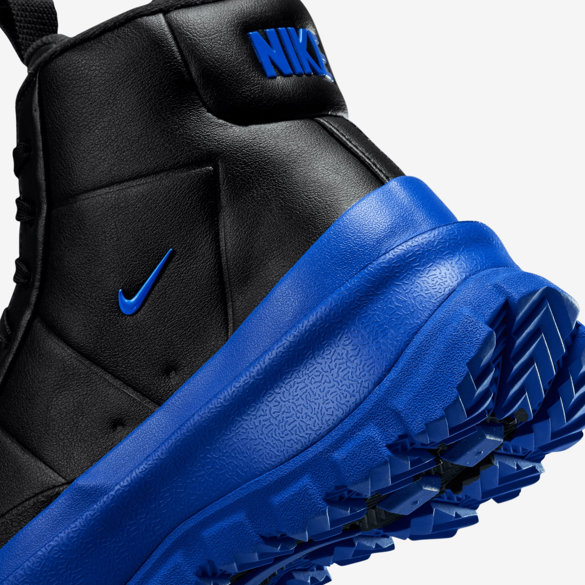 NIKE | BLAZER ROAM MID { BLACK/RACER BLUE