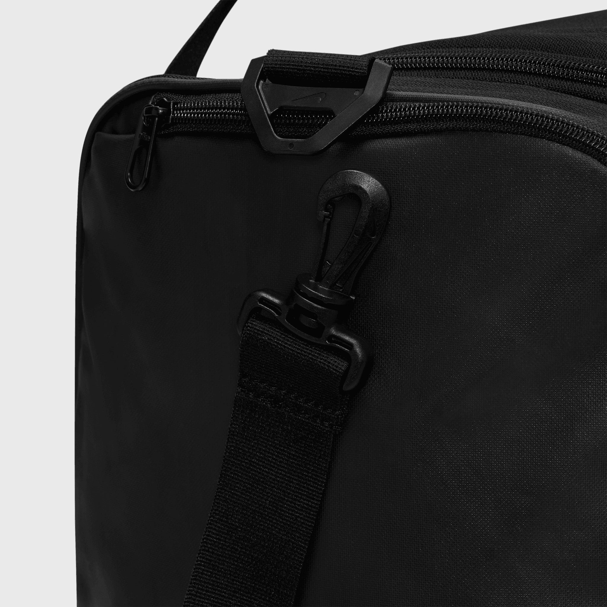 Nike Brasilia 9.5 Training Duffel Bag (Medium. 60L) Black / Black - White