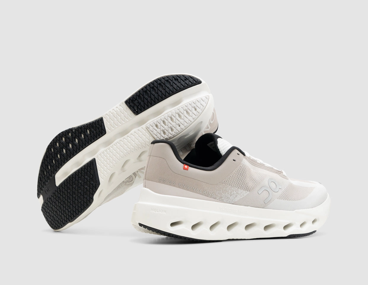 On Cloudsurfer Next Fog / Ivory