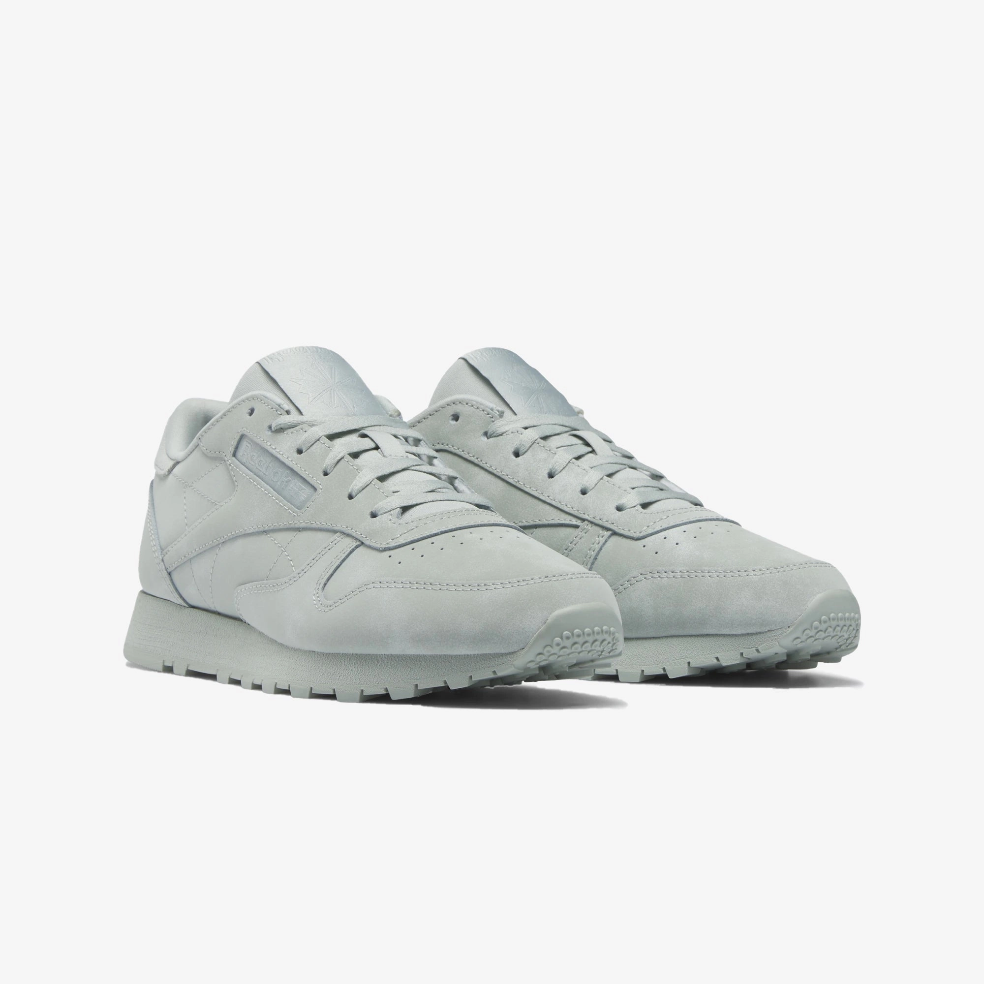 Reebok | CLASSIC LEATHER  { SEA SPRAY