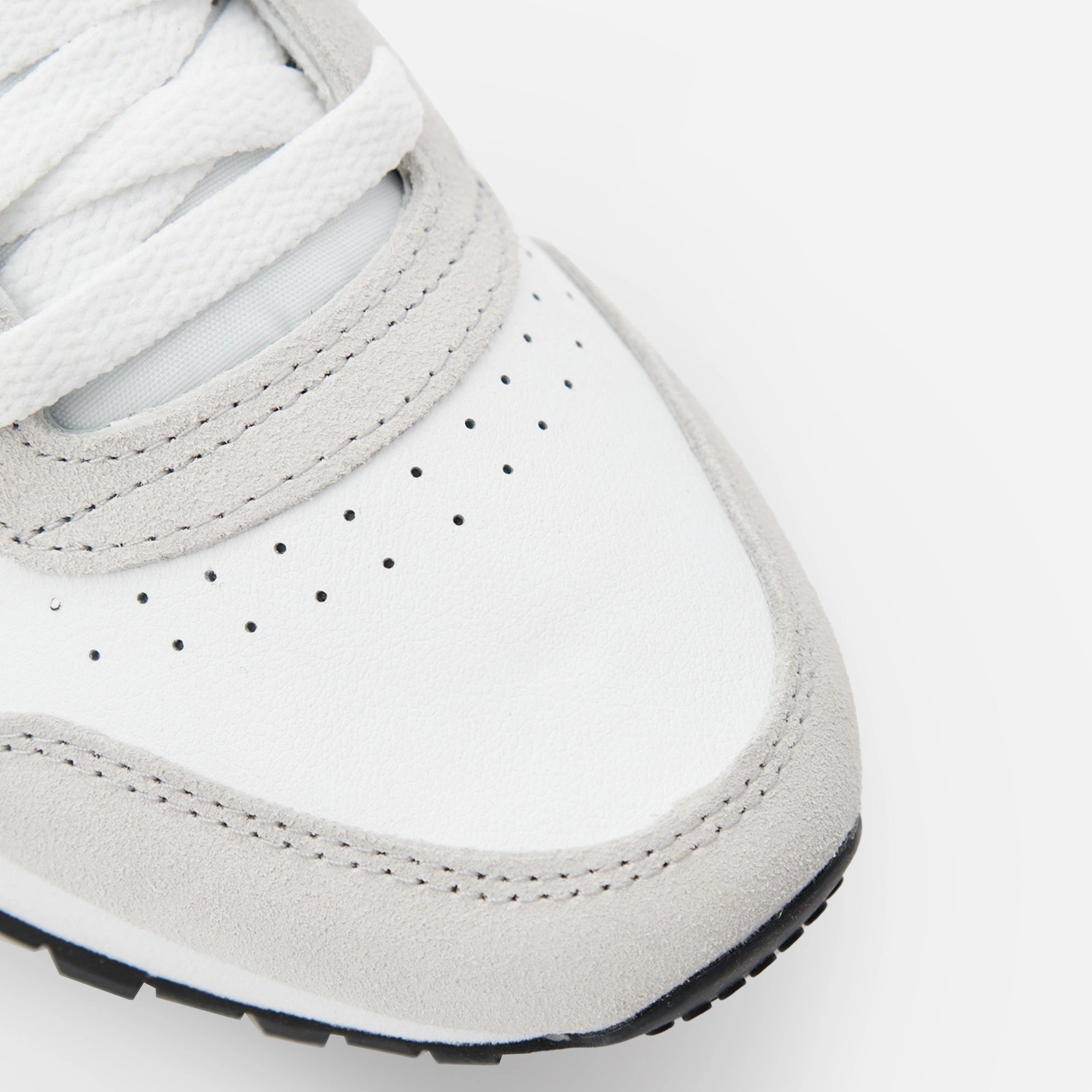 Reebok | CLASSIC LEATHER { WHITE/GREY