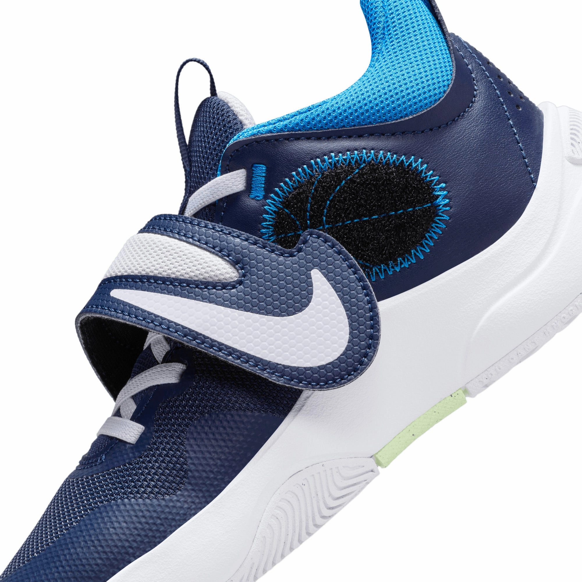Team Hustle D 11 Junior's Basketball Shoes