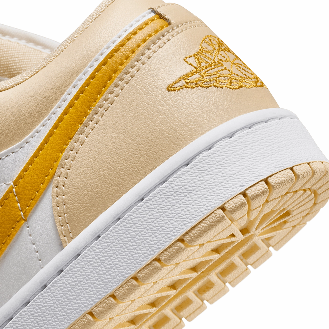 Wmns Air Jordan 1 Low 'Pale Vanilla'